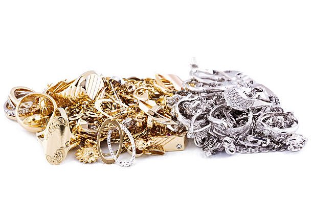 Peut-on mélanger les bijoux en argent et en or ?