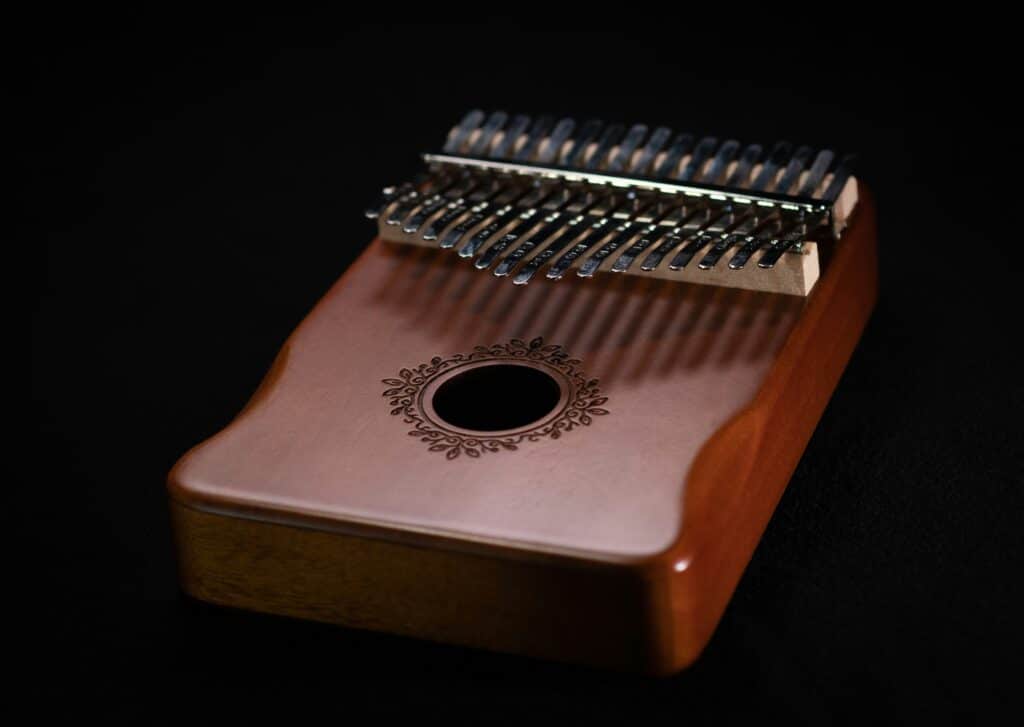 Le guide ultime pour apprendre le kalimba : un parcours étape par étape pour les débutants