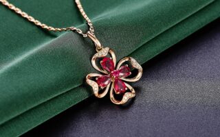 Quel bijou choisir pour marquer un moment clé de la vie ?